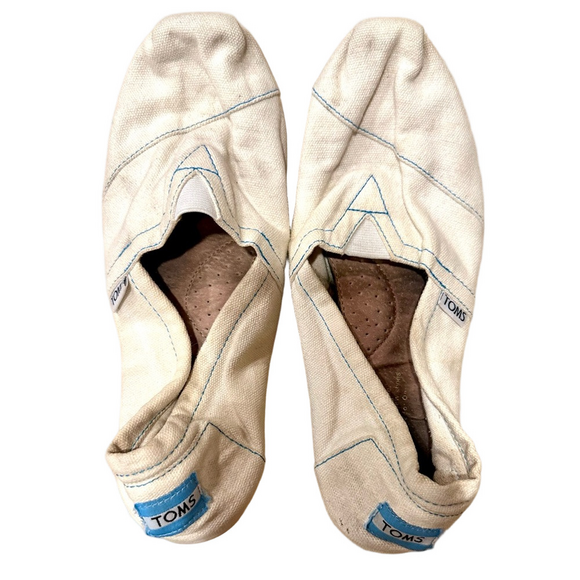 Toms Off-White Canvas Slip-Ons W 7.5, Imperfect - Picture 2 of 7